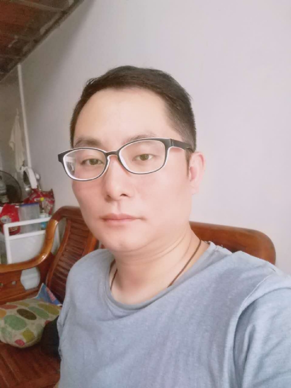 流星的尾巴的第一张照片--漳平婚介网