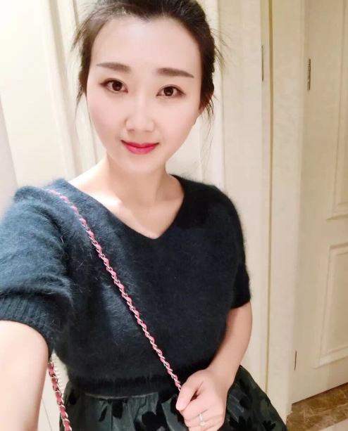 小妮的第三张照片--漳平婚介网