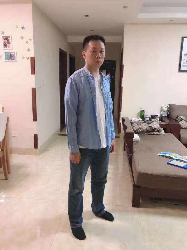 以勒的第一张照片--漳平婚介网