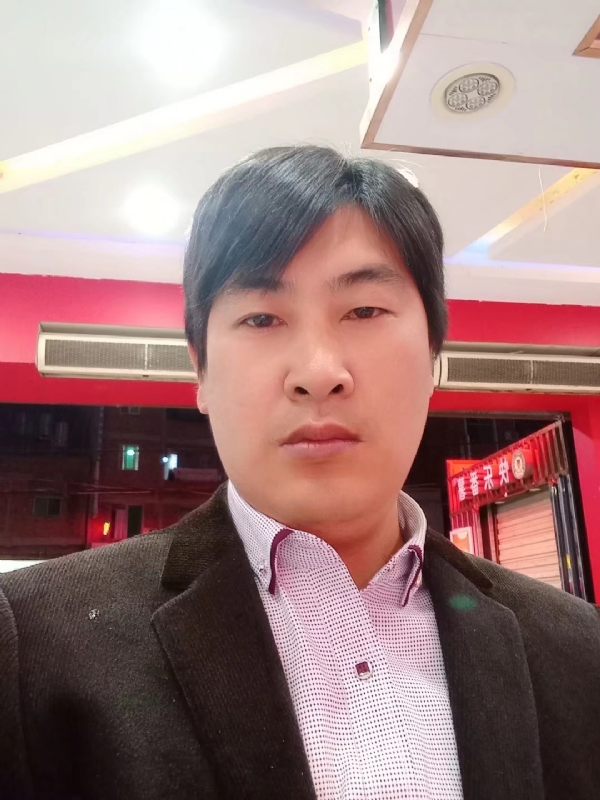 奔跑的第二张照片--漳平婚介网