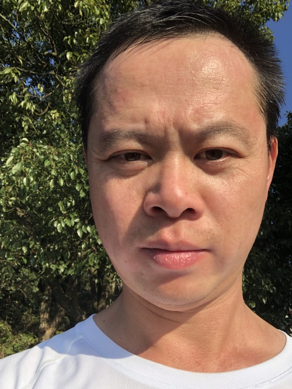 猩猩巨呃的第四张照片--漳平婚介网
