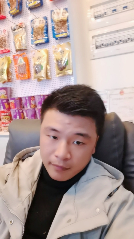 小宇的第一张照片--漳平婚介网