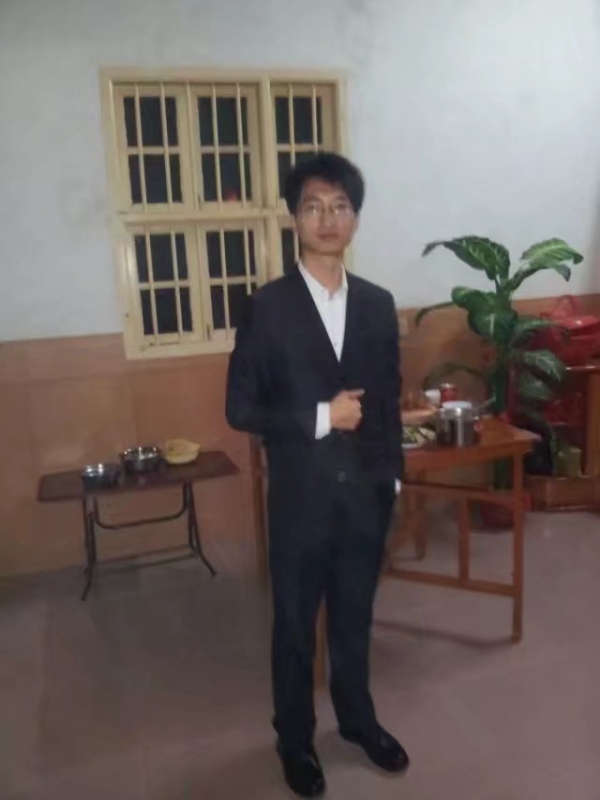 潇湘剑雨的第一张照片--漳平婚介网