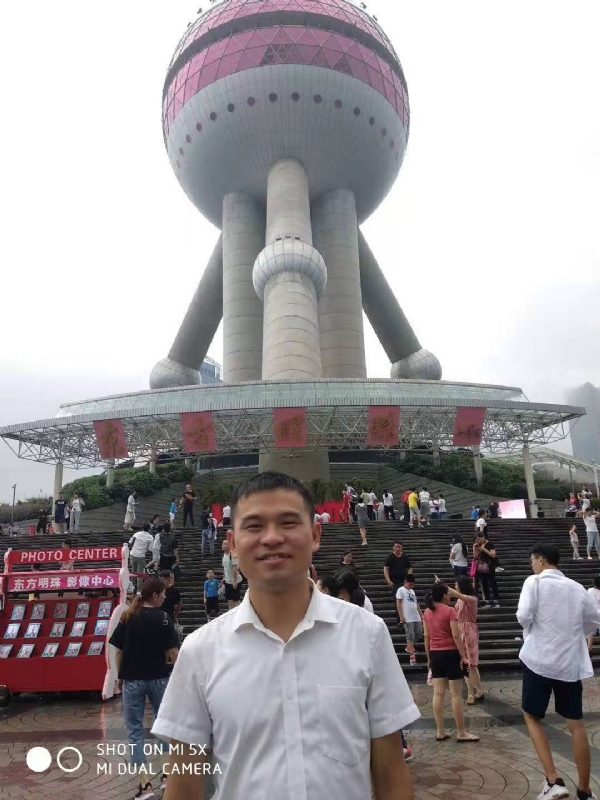小猫吃老鼠的第一张照片--漳平婚介网