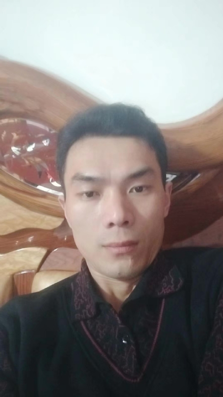 错把真心喂了狗的第四张照片--漳平婚介网