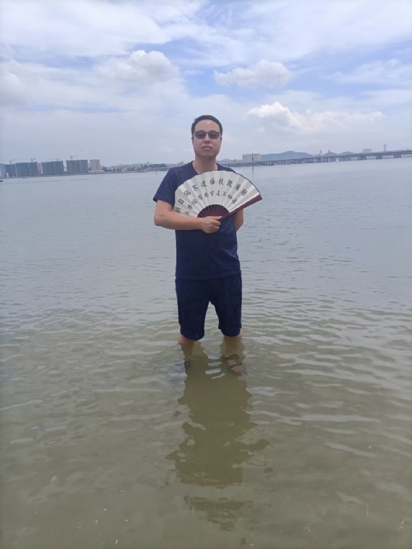 浪迹天涯的第一张照片--漳平婚介网