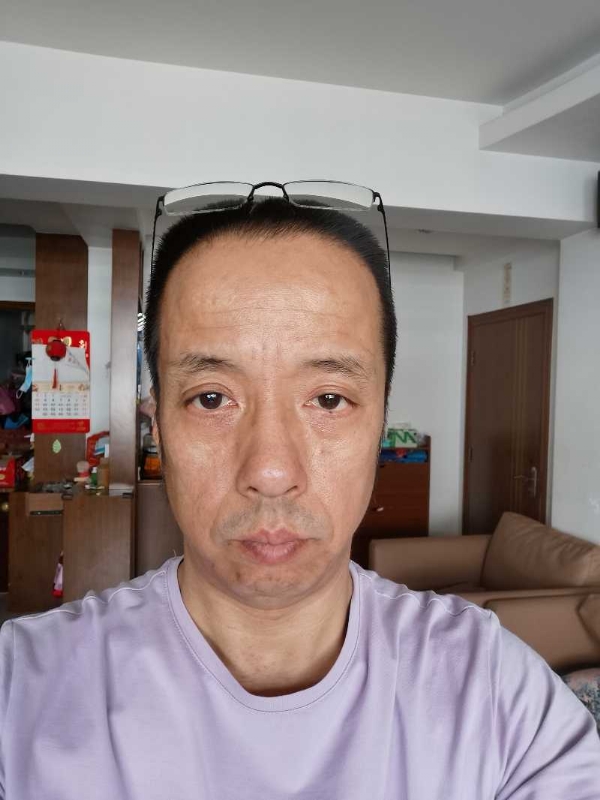 萨博的第一张照片--漳平婚介网