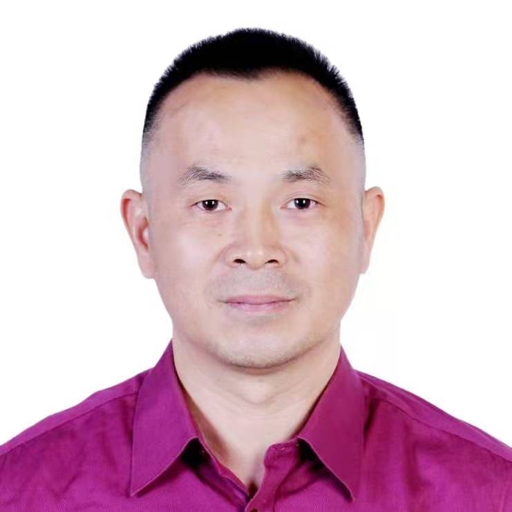 鹏晖的第三张照片--漳平婚介网