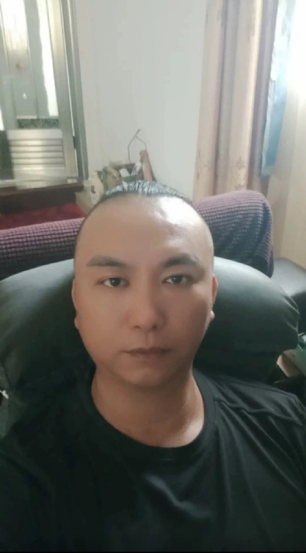 施逸森的第一张照片--漳平婚介网