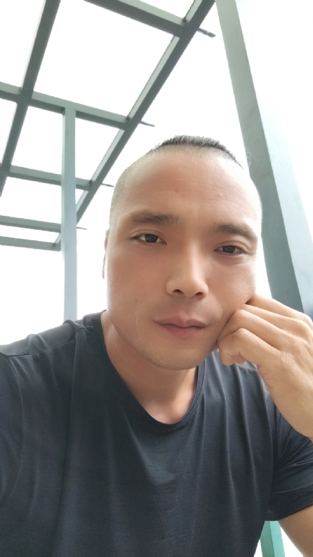 伯爵的第三张照片--漳平婚介网